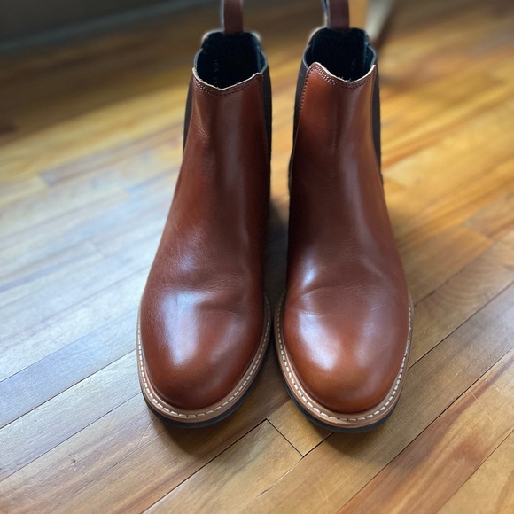 BRAND NEW Nisolo Men’s All-Weather Chelsea Boot. Size 10.5 - Brandy. - Picture 6 of 8